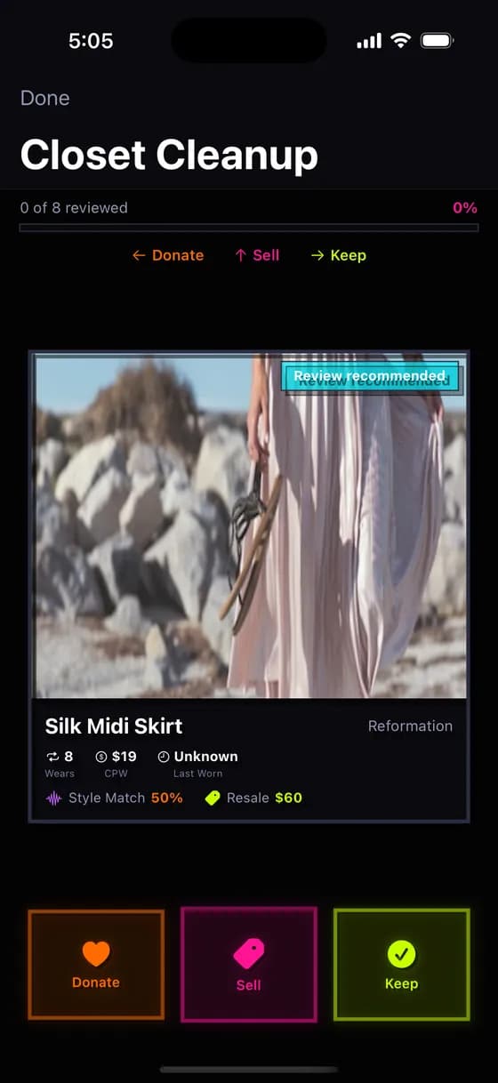 Sustainability tracker with carbon footprint per item and green scores